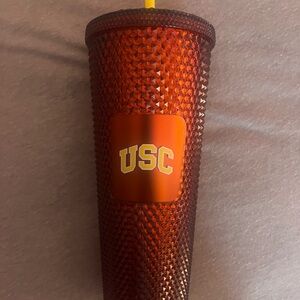 USC venit starbucks cup